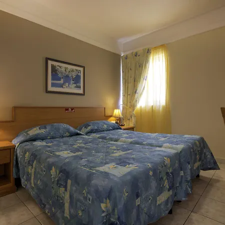 Pergola & Hotel 4*