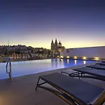 Pergola & Otel 4*