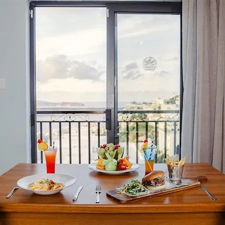 Hotel Pergola & 4*