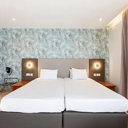 Pergola & Hotel 4*
