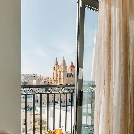 Pergola & Hotel