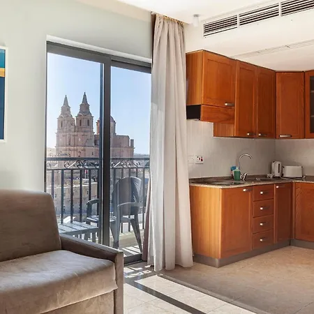 Pergola & 4* Mellieħa