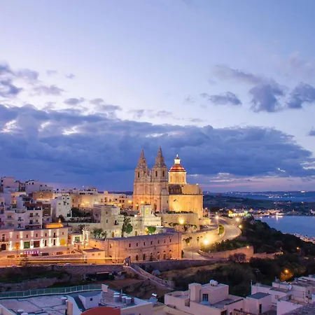 Pergola & 4* Mellieħa