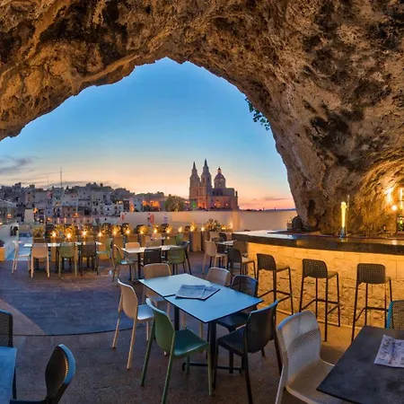 Pergola & 4* Mellieħa