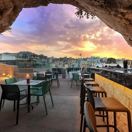 Hotel Pergola & 4*