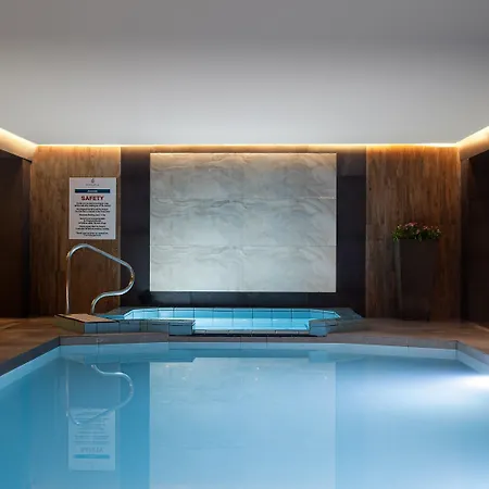 Hotel Pergola & 4*