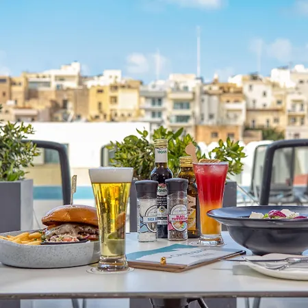 Pergola & Hotel 4*